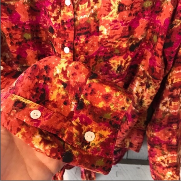 Kut From the Kloth Button Down Top - Picture 2 of 6